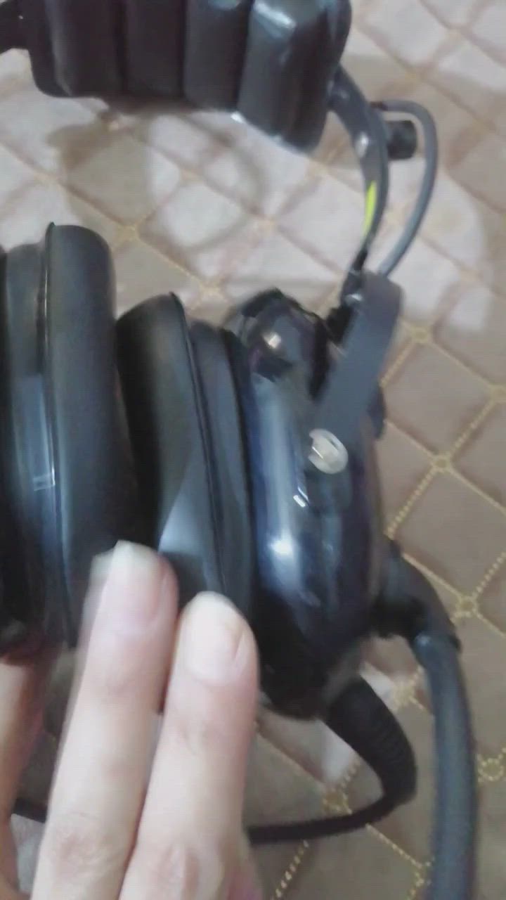 سماعة طيارين باله مستخدم نضيفة
تفاصيله موجوده داخل الصور


**إذا كنت صاحب هذا الإعلان وتريد حذفه لأي سبب، رجاءا أرسل رسالة إلى الدعم الفني**