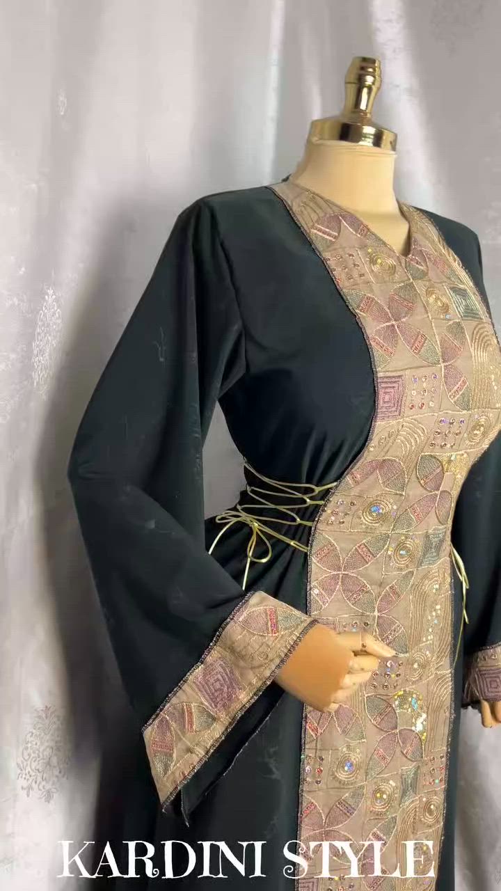 ✨ شغلنا يتكلم عن مشغل خياطة كاردينيا استايل ✨
تفاصيل دقيقة – نظافة شغل – ذوق راقي 🤍
كل موديل تنفيذ حسب الطلب وحسب القياس
ننفذ جميع أعمال الخياطة:
فساتين 👗 – شلحات – سكرابات – وكل ما يخص مجال الخياطة ✂️
ونشتغل جميع الموديلات، سواء تختارين من شغلنا الجاهز
أو تختارين تصميم على ذوقج… واحنا ننفذه إلك بكل دقة 💎
🚚 خدمة توصيل متوفرة لجميع محافظات العراق
نشتغل جملة ومفرد
📍 موقعنا: بغداد
📩 للحجز والتفاصيل تواصل خاص


**إذا كنت صاحب هذا الإعلان وتريد حذفه لأي سبب، رجاءا أرسل رسالة إلى الدعم الفني**