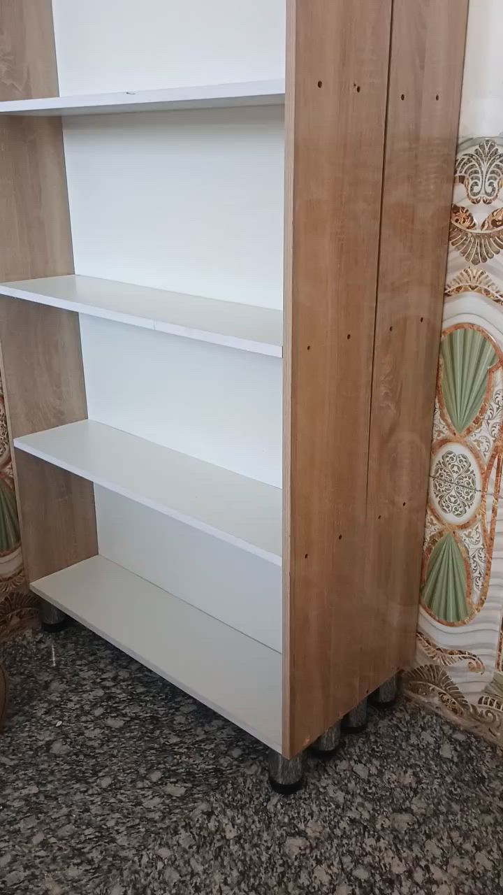 فاترينا للبيع بغداد الدوره 
عدد  1
الطول 250cm
العرض 100cm
العمق 30cm
عدد  2
الطول 250cm
العرض 80cm 
العمق    20cm


**إذا كنت صاحب هذا الإعلان وتريد حذفه لأي سبب، رجاءا أرسل رسالة إلى الدعم الفني**