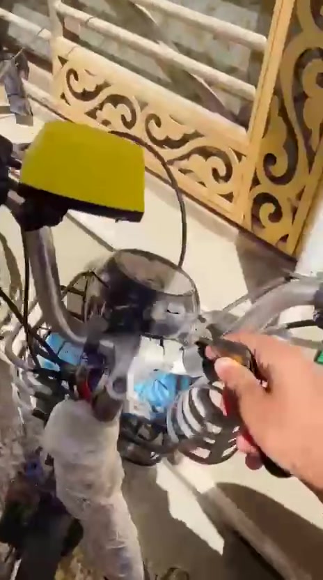 السلام عليكم دراجه شحن للبيع دراجه نظيفه نقص بيها استان نقصه سبرنجه سعر الدراجه 150 وبيها مجال ومكاني بغداد الشعب نهايه حي اور رقم ***********
