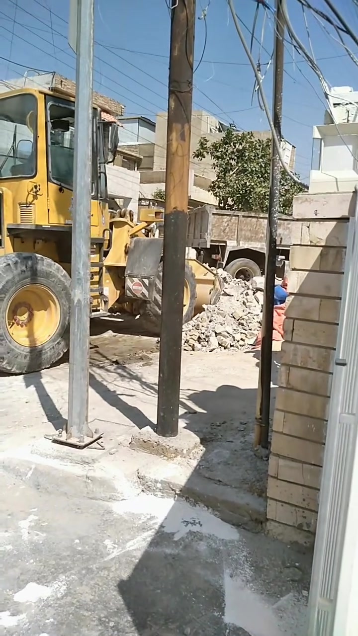 صباغ بيوت.🏠🏚️🏡🏤    حاليآ متفرغ 
صبغ وتصليح الجدران وترميم الدور .تفليش ارضيات 
شغل نظيف واسعار مناسبه  🌹🌹    نعمل بكل مناطق بغداد..
 للأستفسار *********** بي واتساب.

