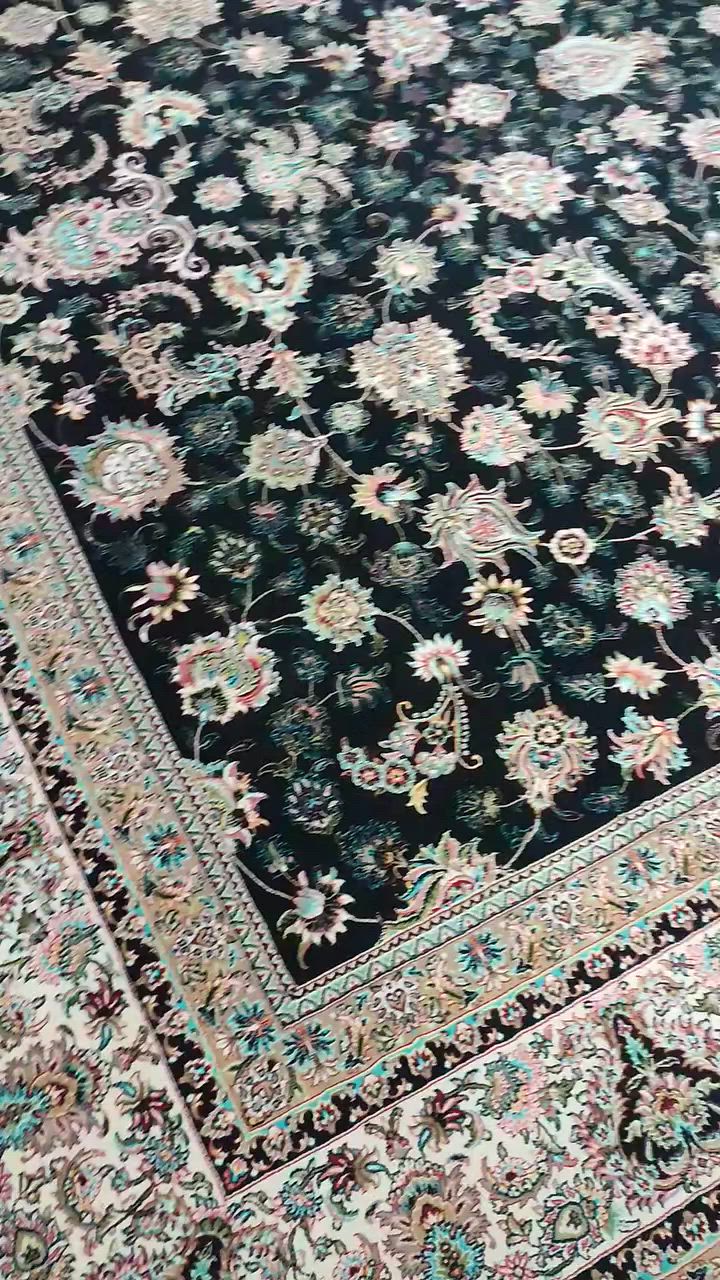 دووتاک فەرشی ئێرانی 1000شانە ئەسڵی دەرەجەیەک بۆفرۆشتن قییاسییان پێکەوە 4بە5.30 
نرخی هەردووکییان پێکەوە335هەزاربەلاش 
لەسەیدسادق
***********
***********
