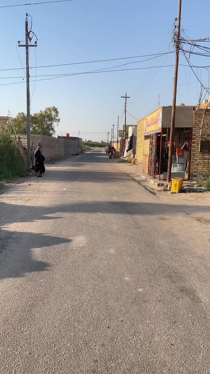 ثلاث قطع زراعي للبيع
مساحه لقطعه لوحده 250 متر على شارع 30 متر 

حي جوادين الاول شارع الشهيد مصطفى سعدون 

مسافه عن شارع لعام 100 متر 

كافه لخدمات موجوده كهرباء ماي تبليط مجاري 

سعر القطعه لوحده 28 وبيه مجال للشراي 

لاستفسار والتواصل خاص او على الارقام لتاليه

ابو امير  :  ***********

منتظر حازم :  ***********

نستقبل كافه العروض الطابو والزراعي بيع وشراء في جميع مناطق سوك الشيوخ في مكتب الأمير للعقار  حي الجوادين قرب الصيدليه مباشرتا

