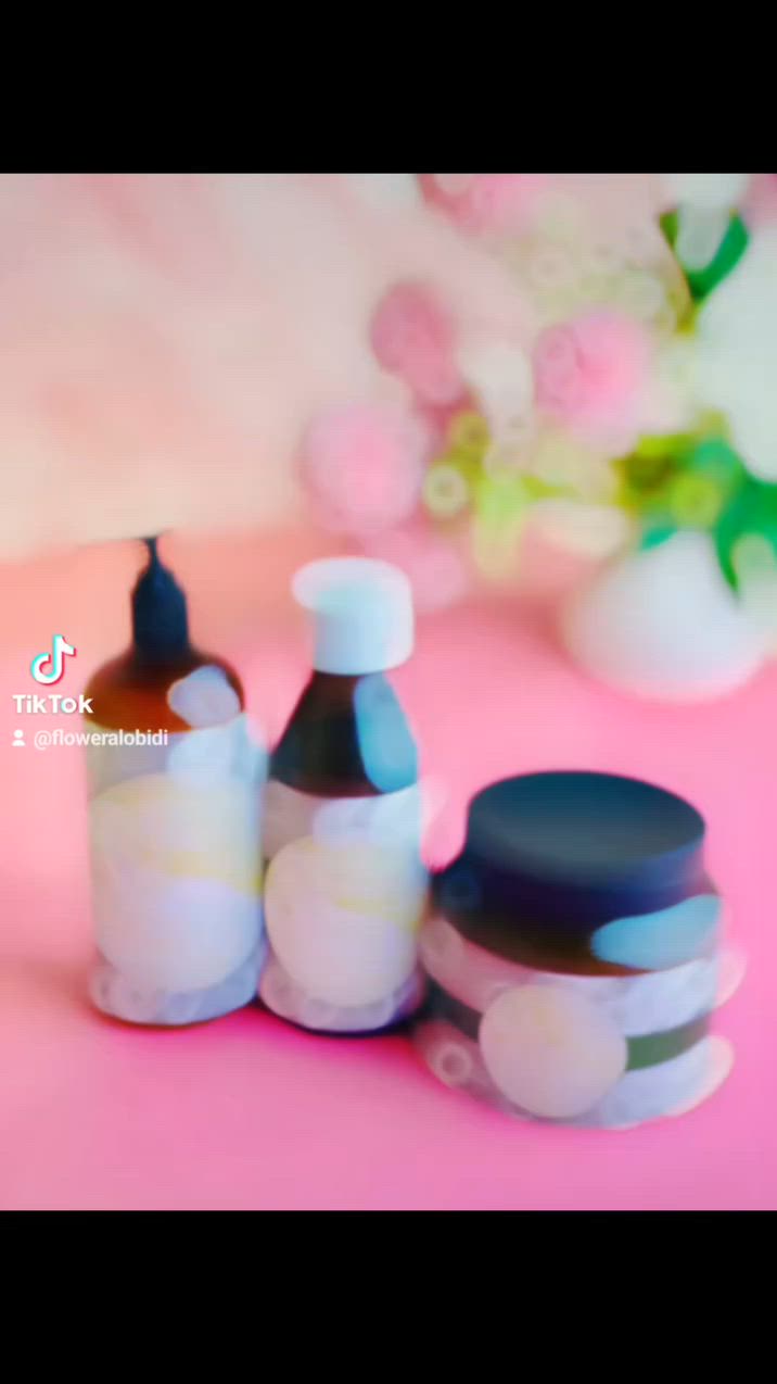 #بكج_الزيت_الافغاني_ثلاثي_الاصلي 💯🌿
الحل لجميع مشاكل الشعر
- تساقط الشعر
تثخين وتطويل الشعر
- الشعر الجاف
- فروة الرأس الدهنية
- تقصف أطراف الشعر
- التجعد
- الشعر الباهت
- تلف الشعر بسبب الحرارة
- تلف لون الشعر
وغيرها الكثير من مشاكل الشعر وحلها بمنتج واحد


**إذا كنت صاحب هذا الإعلان وتريد حذفه لأي سبب، رجاءا أرسل رسالة إلى الدعم الفني**