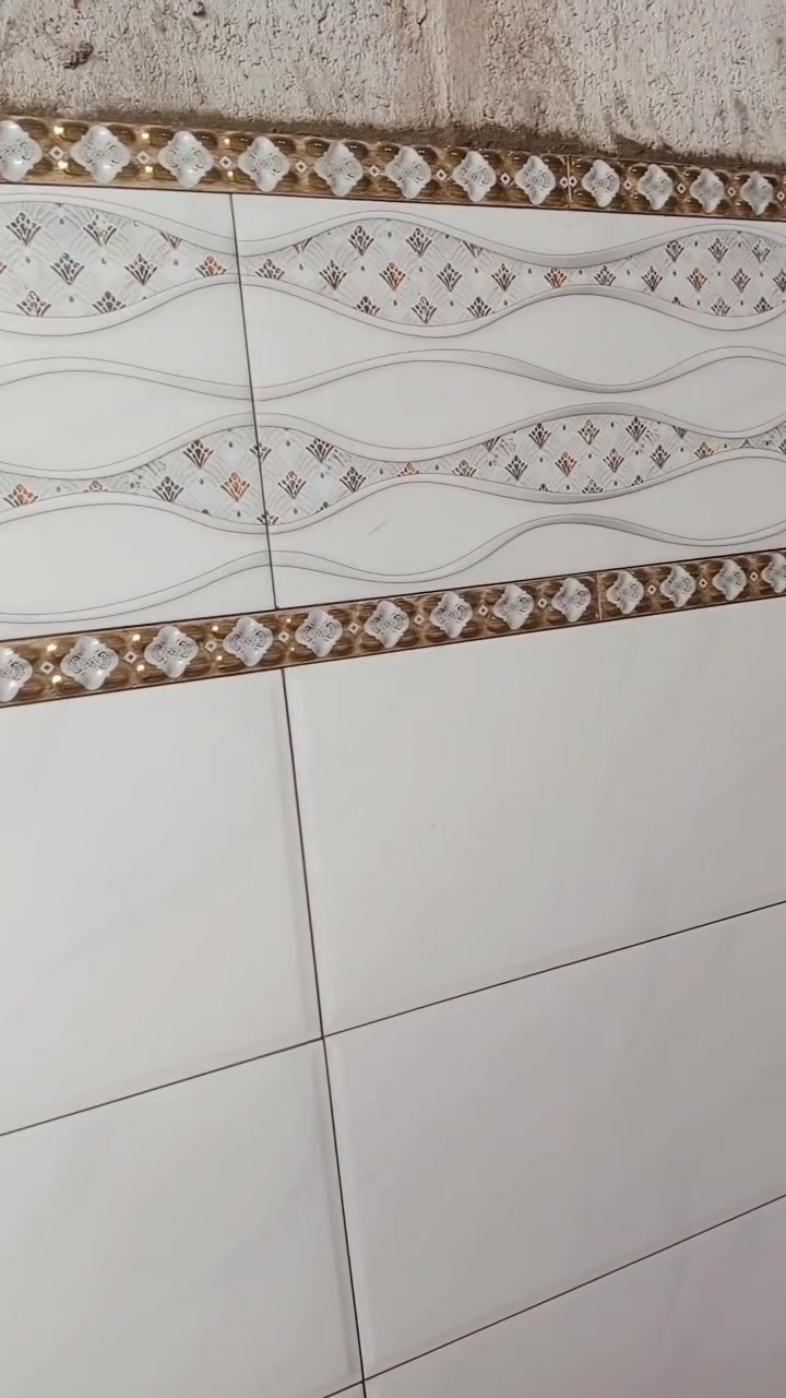 خلفه سيراميك متفرغ حاليا ارضي وجداري العده شغل يدلل اتصل أو واتس ***********
