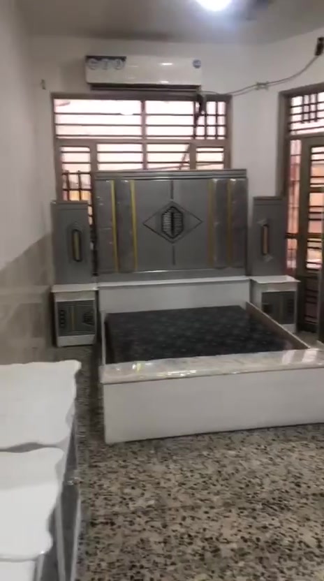 غرفه نوم مستخدمه شهر للبيع بغداد مدينه الصدر السعر مليون و100 ***********
