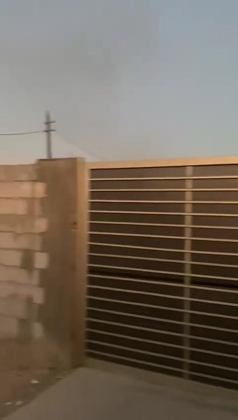 السلام عليكم نص دونم طابو 25بي بيتين ومضيف خارجي وصحيات معزوله خارجيه 3حدايق وحده خلفيه واثنين اماميات  بناهن 2025 المدائن الورديه بعد كيلو ع الشارع المنطقه مبلطه جديد ومجاري ورصيف كهرباء وماء 
***********

