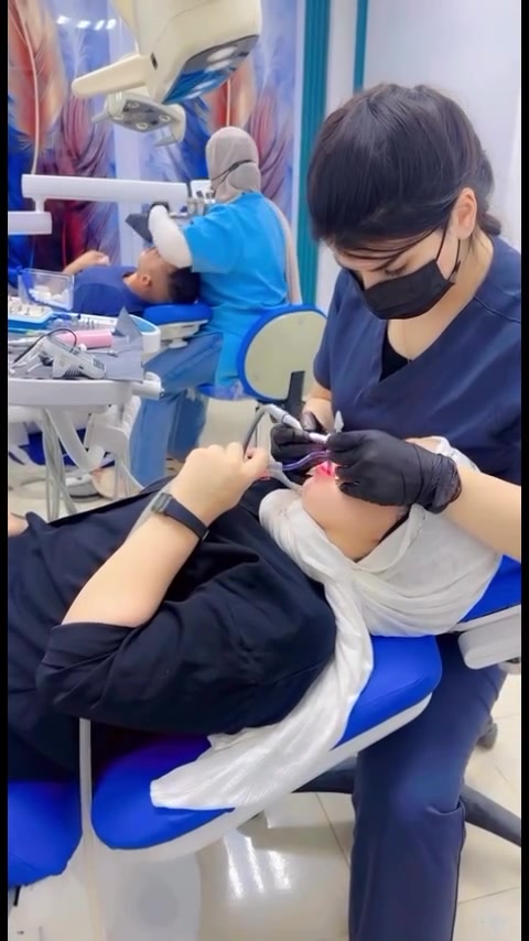 مو بس علاج… احنا نصنع فرق ✨

هنا كل لمسة محسوبة، وكل خطوة مدروسة
حتى نوصلك لابتسامة تليق بيك 👌💙

شغل نظيف، أجهزة حديثة، وراحة تامة بدون توتر 😌
لأن ثقتك بينا تعني كلشي 🙏

📍 عيادة الجمال لطب وتجميل الأسنان
📞 ***********
📞 ***********

#عيادة_الجمال #ابتسامة #تجميل_الاسنان #بغداد #ثقة
