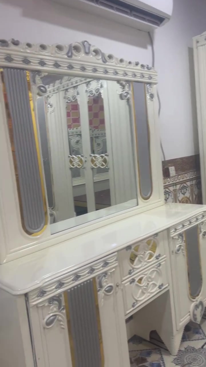 غرفه للبيع    ***********
