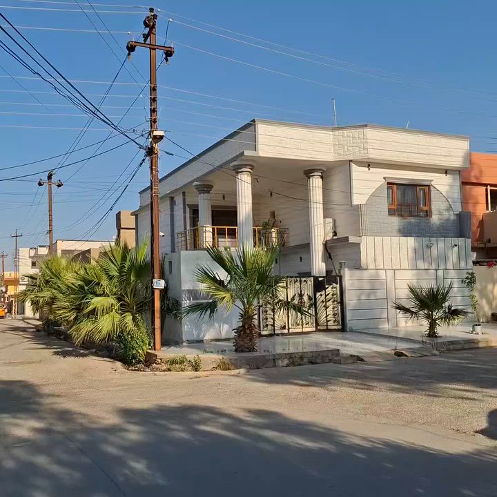 اعلان🔔دار للبيع طابو صرف محجوز على  مصرف العقاري 210 مليون مطلوب 80 مليون قسط شهري 416 الف⚡️
200 متر #ركن طابقين فول
ع شارع 25 متر 
الموقع ♦️كركوك حي الجامعة خلف شارع عبد الرحمن ✅
يتكون الدار 🏠 
كراج ▪️استقبال كبير ▪️مطبخ مفتوح▪️ مطبخ حار ▪️غرفة نوم
الطابق الثاني:غرفتين منام ▪️صحيات ▪️بلكونة▪️سطح سيراميك
 احصل على منزل أحلامك معنا، نحن مكتب عقاري موثوق ومتخصص في تلبية احتياجاتك السكنية
لاتتردد في زيارتنا او الاتصال بنا •                                         👑جنة الامل للعقارات 👑
 📞***********  ابو جنة
📞 *********** ابو يوسف
 📞***********  احمد
الفرع الأول : دوميز منطقة ال 55 مقابيل #تانكي #دوميز
الفرع الثاني : حي الواسطي مقابيل #باب اللواء ٦١ وقرب # تقاطع #الاصدقاء
                    #صفحة #المكتب 
https://www.facebook.com/profile.php6&mibextid=ZbWKL
