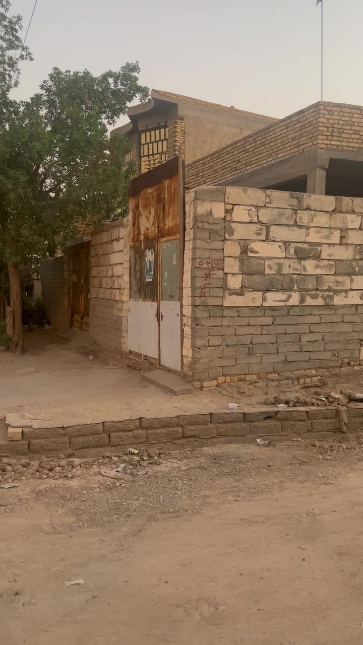بيت للإيجار حي الحرية

ركن شارع متوسطة الشهيدة سميه وإعدادية شهداء الغراف 



البيت يحتوي على تانكي وماطور ماي وسخان وخط أمبيرات جاهز 



غرفتين 



استقبال 



وصالة 



مطبخ 



صحيات داخلية وخارجية 



جيران مرموقين ومحترمين جداً 



للاستفسار على الرقم ***********

— في ‏ناصرية الغراف‏.