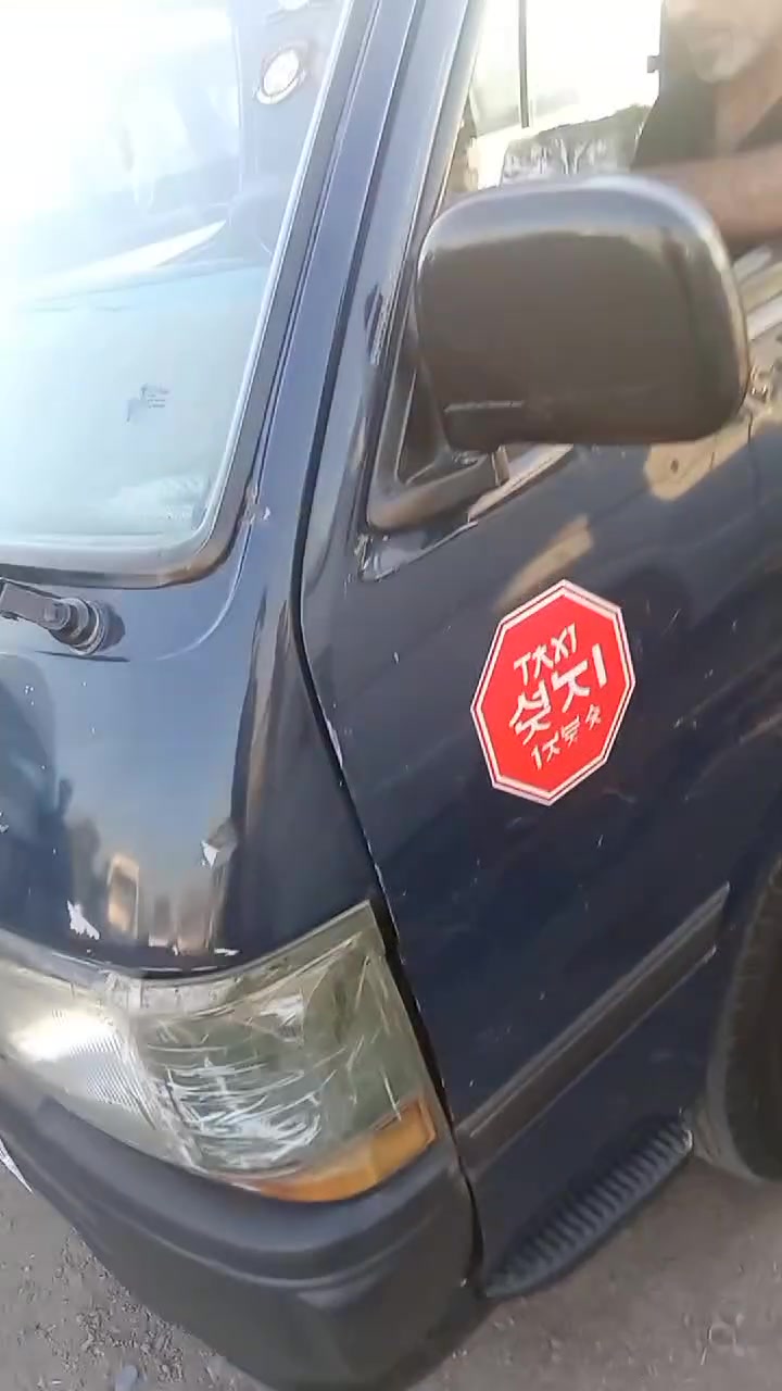 السلام عليكم اعزائي المشاهدين بوز موديل 96 سنويه لل 27 مكينه وقير وندي نظاف سياره جاهزه سياره جاهزه للشارع تخم تاير دوشمه كامله مكمله سعر مالتها 55 والشراي يخابرني وبيها مجال مكلف بالنشر بوكاله بغداد ***********
