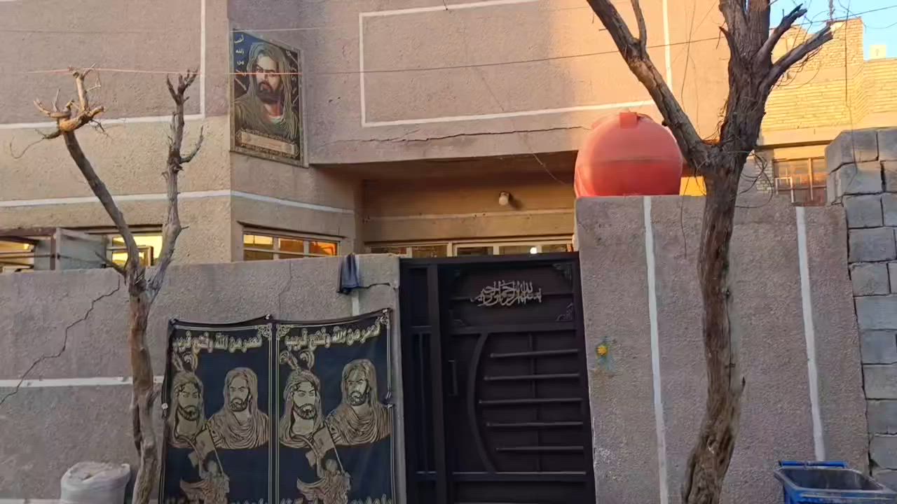 سلام عليكم بيت للبيع شارع المصاليخ بل فرع المقابل أبو فاطمه المظمد مساحت البيت 140 سعر البيت 35 وبي مجال الستفسار على الرقم ***********
