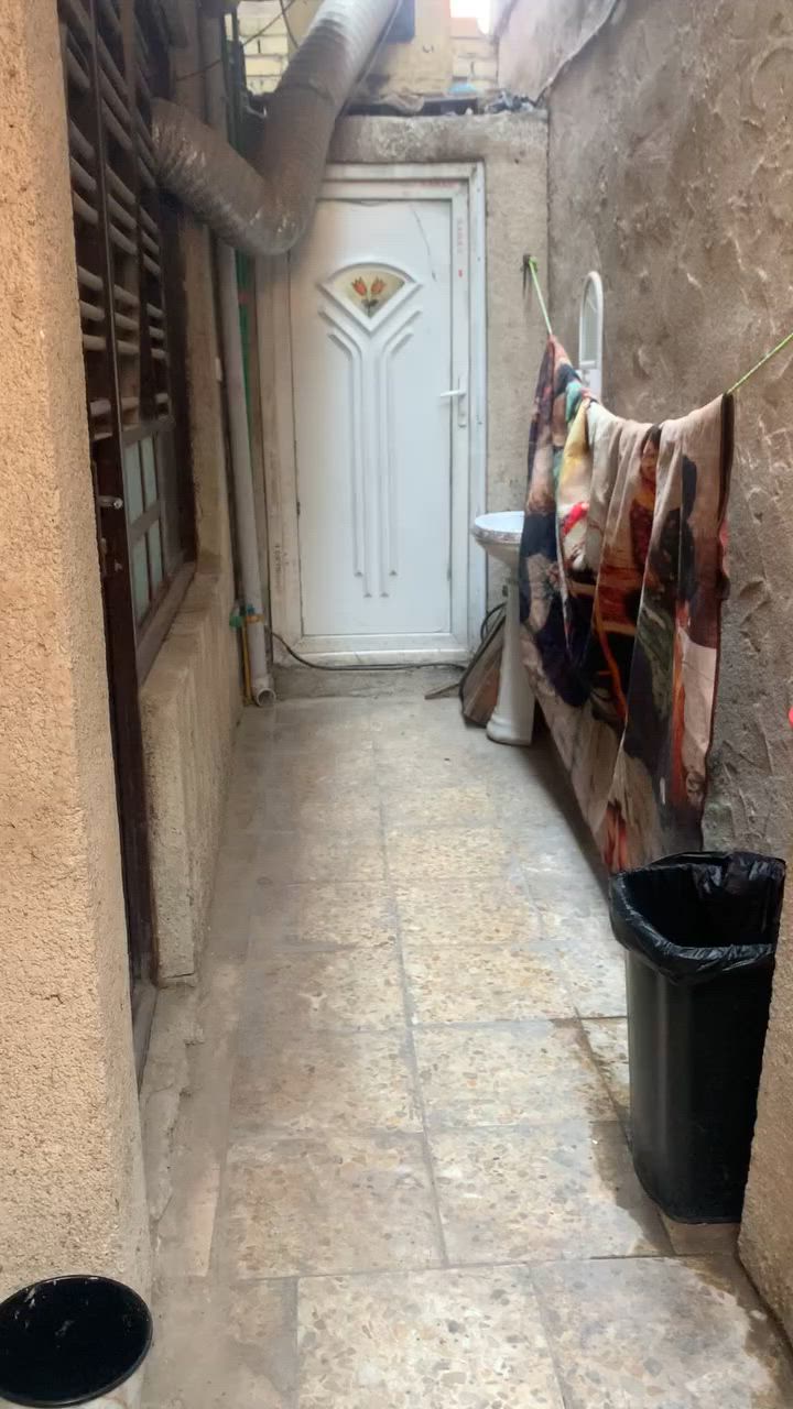 دار زراعي للبيع مساحه 100 م مربع يبعد مسافه 150 متر عن قاعة بغداد في تقاطع درويش 
سعره٨٠مليون وبي مجال كلش بسط 
ملاحظه الفرع ما مبطل مسافة ١٠٠ متر وضيق اشويه 
*********** تلفون صاحب البيت
