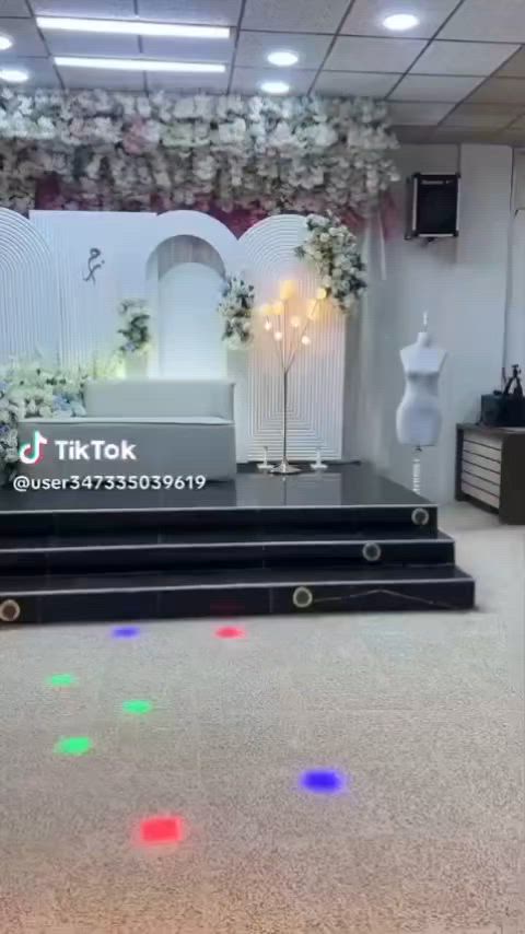 الحجز يتضمن كوشات ٢ داخل القاعة لون أبيض ولون أحمر وكادر نسائي ديجي ومنسقة حفلات وإنارة ليزريات حديثة وبساط احمر للدخولية وكراسي ملكية وقوس دخوليه وتبريد مستمر على طول الحفلة وكهرباء مستمرة ومكان يتسع ٤٠٠ شخص ومكان خارجي للرجال مع خدماتهم حسب الطلب ومراجيح للأطفال والعاب للأطفال في حديقة القاعة وكادر خدمة داخل القاعة كل هاي التفاصيل 250 الف فقط
عرض جديد من قاعة القائم الملكية للمناسبات القائم حصيبه قرب دائرة الكهرباء🤩🤩 

***********

250 الف فقط حجز قاعة كامل 😍😍😍 

الحجز يتضمن كوشات ٢ داخل القاعة لون أبيض ولون أحمر وكادر نسائي ديجي ومنسقة حفلات وإنارة ليزريات حديثة وبساط احمر للدخولية وكراسي ملكية وقوس دخوليه وتبريد مستمر على طول الحفلة وكهرباء مستمرة ومكان يتسع ٤٠٠ شخص ومكان خارجي للرجال مع خدماتهم حسب الطلب ومراجيح للأطفال والعاب للأطفال في حديقة القاعة وكادر خدمة داخل القاعة كل هاي التفاصيل 250 الف فقط
