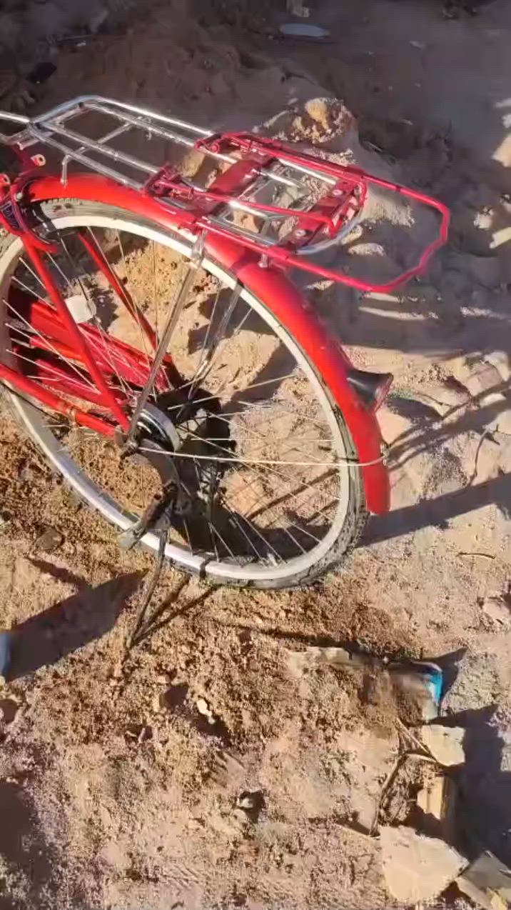 السلام عليكم 
بايسكل للبيع بطة حجم 26 
باسكل نضيف واخو الجديد 
سعرة 60 وبية مجال للطيبين 
مكاني حي النداء شارع المجمعات


**إذا كنت صاحب هذا الإعلان وتريد حذفه لأي سبب، رجاءا أرسل رسالة إلى الدعم الفني**