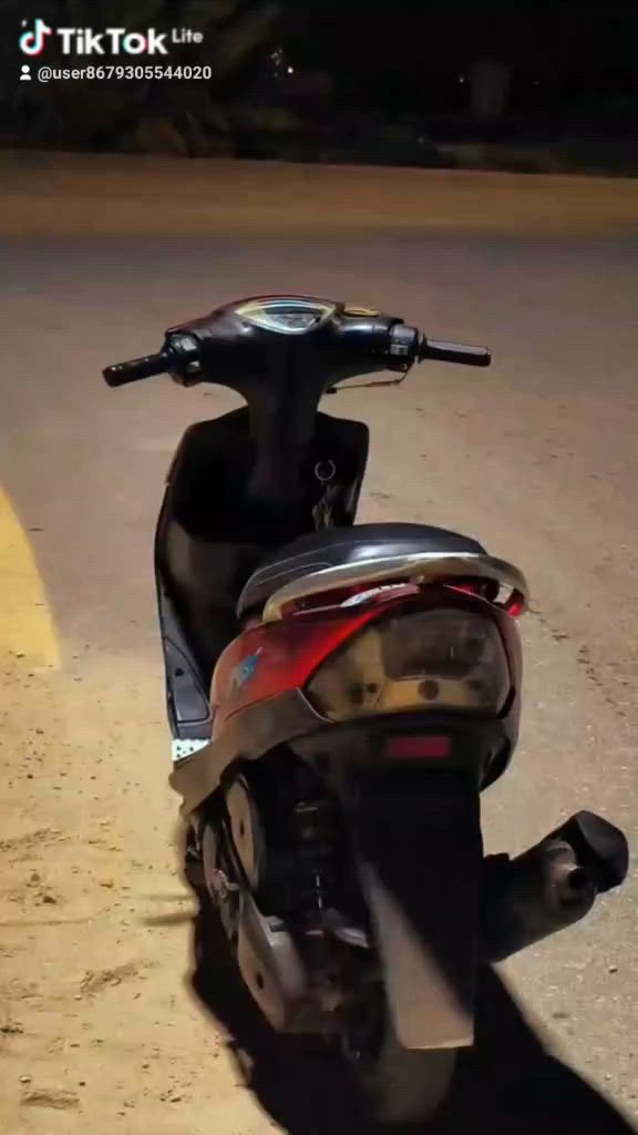 مرخصة مدير الكروب للبيع دراجه ماكس عدله مكينه مزوده 55 خاص ماكو خابر وبيك خير ودلل ***********
