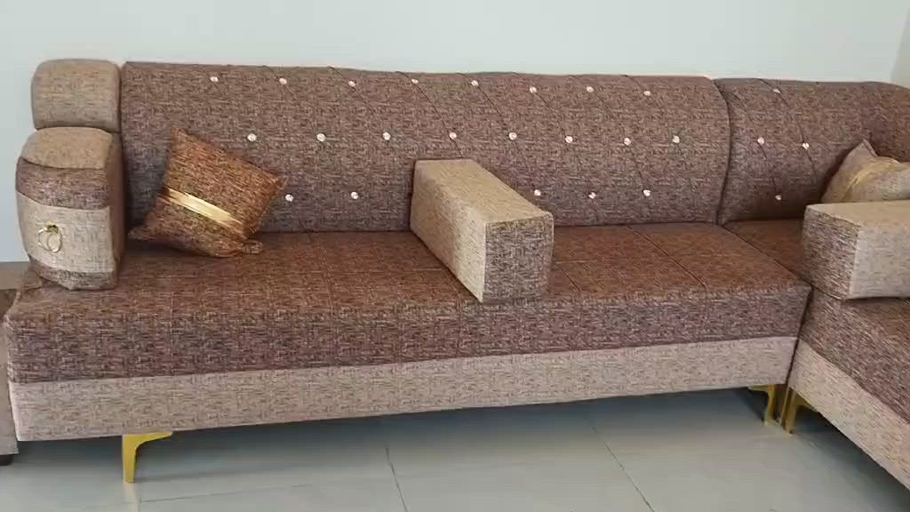 ديوان ثنين للبيع جدد سالهن يوم ب 400 واحد بي مجال 27 نفر


**إذا كنت صاحب هذا الإعلان وتريد حذفه لأي سبب، رجاءا أرسل رسالة إلى الدعم الفني**