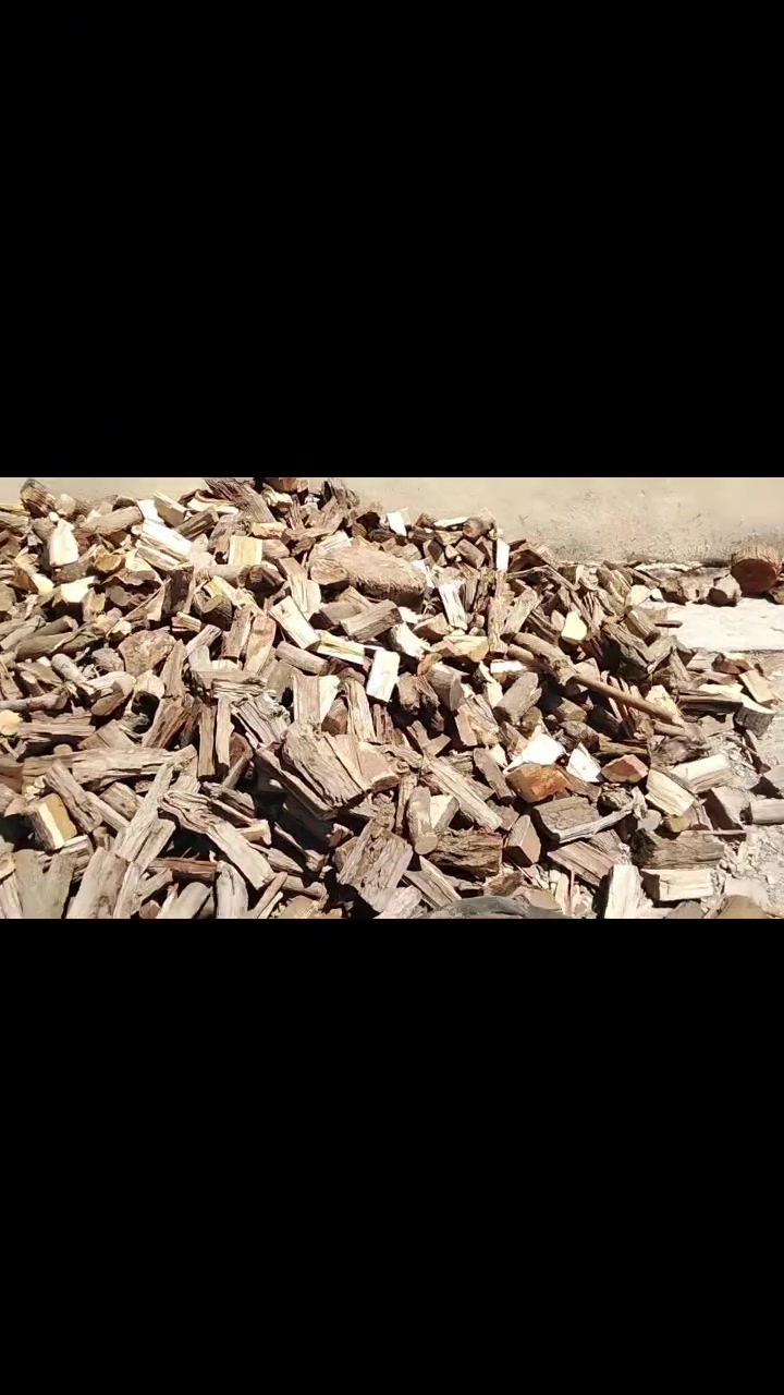 كواني حطب يابس سعر الكونيه اربعه ونص  المكان هيت قرية عميره 
***********
