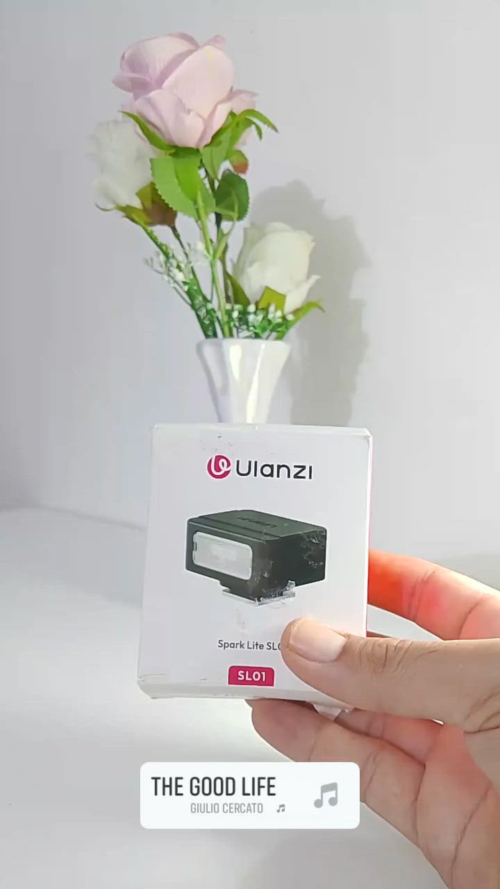 متوفر ميني فلاش 
من ماركة يولانزي جديد غير مستخدم 
 #ulanzi


**إذا كنت صاحب هذا الإعلان وتريد حذفه لأي سبب، رجاءا أرسل رسالة إلى الدعم الفني**