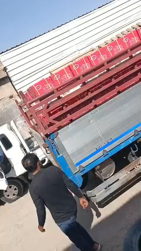 السلام عليكم. عنده مولده يخاف عليه عندي جلكان دالاص بيه 70 بيه 50 25التره دهن لايربوب بيه مكينه مكفواله من كلش يعرفه صاحب مولدات ناصريه  مع دالاص ضمان ومان من كلشي يرهم سيارات كبار  مكان ناصريه سومر مقابل سفراء لاربعه ***********
