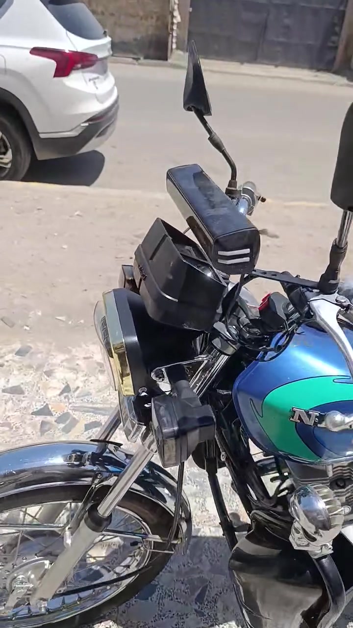 السلام عليكم شاب دراجه نامه شلامجه دخول 24 اوراق أصولي دراجه حلوه مجمبزه وخير من الله للاستفسار 
***********مكاني بغداد شعب أو كريعات
