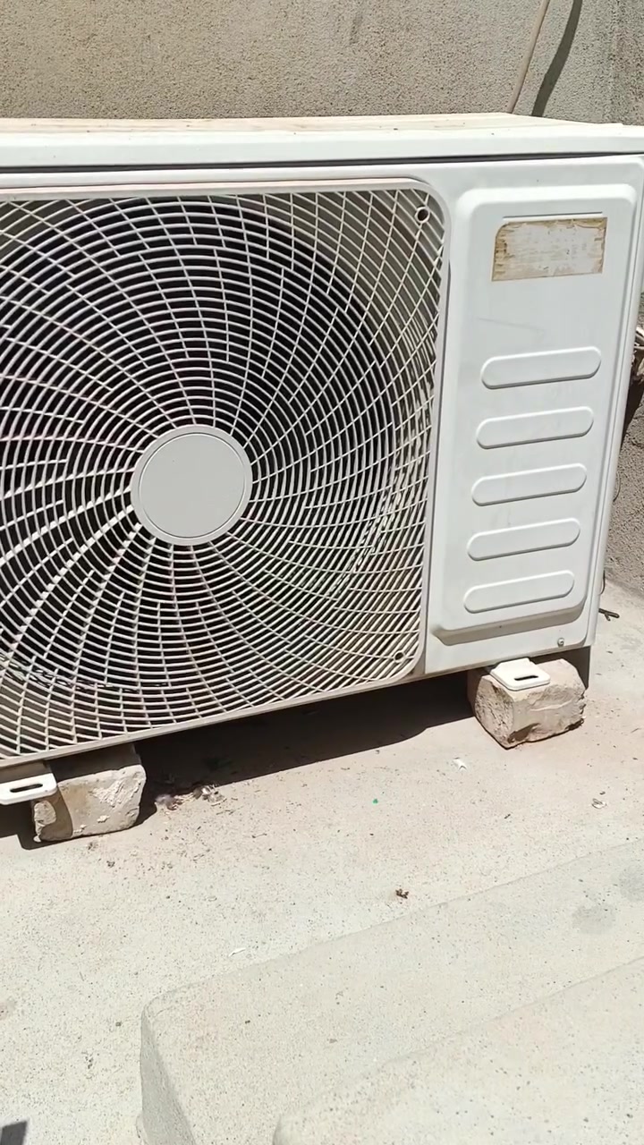 السلام عليكم سبلت للبيع طنين ونص
السبلت شغال الاستفسار الرقم الخاص موجود 
***********
