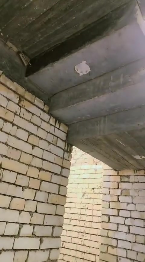 نجار متفرغ من بغداد  شغل درجه اوله تسليم مهندس ***********
