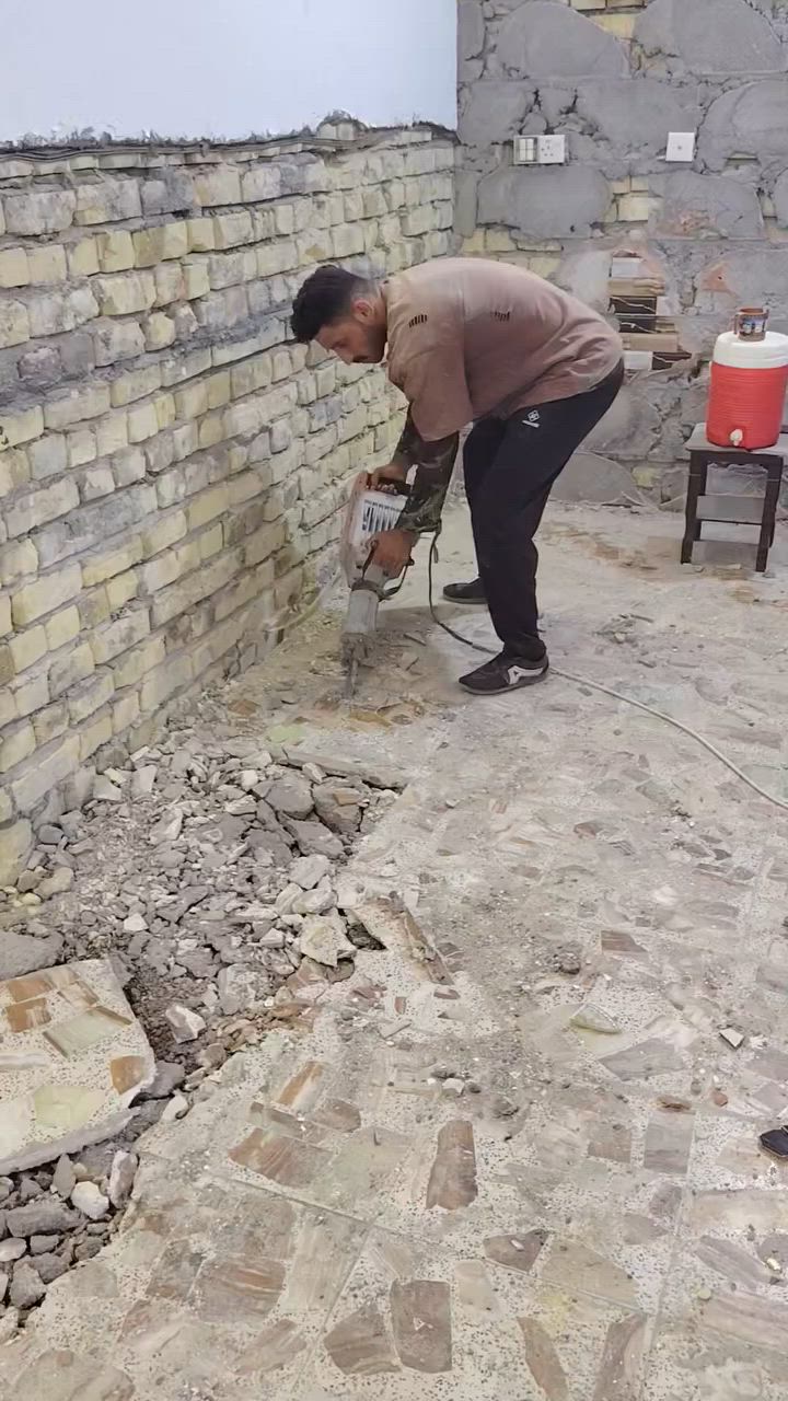 اسلام عليكم شباب كادر عمل تفليش البيوت تنضيف البيوت تصعيد مواد كافت لعمال نشتغل ليريد ينتصل على هاذه رقم ***********

