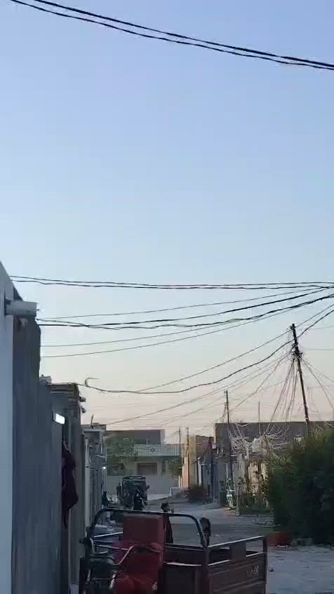 دار للبيع الكوفه البراكيه شارع السبيس يبعد عن شارع 100 متر 
المساحه 140 م 
البناء بلوك السقف شيلمان 
غرفتين وصاله ومطبخ واستقبال تخاريج داخليه وخارجيه مع حديقه 
الاستفسار الاتصال على الارقام التاليه 
***********
***********
