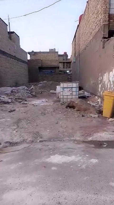 اللهم صل على محمد وال محمد قطعت ارض البيع مساحه 200 متر موقع مالته بحي طارق وسط فرع بيت المري كل الخدمات متوفره ستفسار عليه هاذا الرقم ***********
