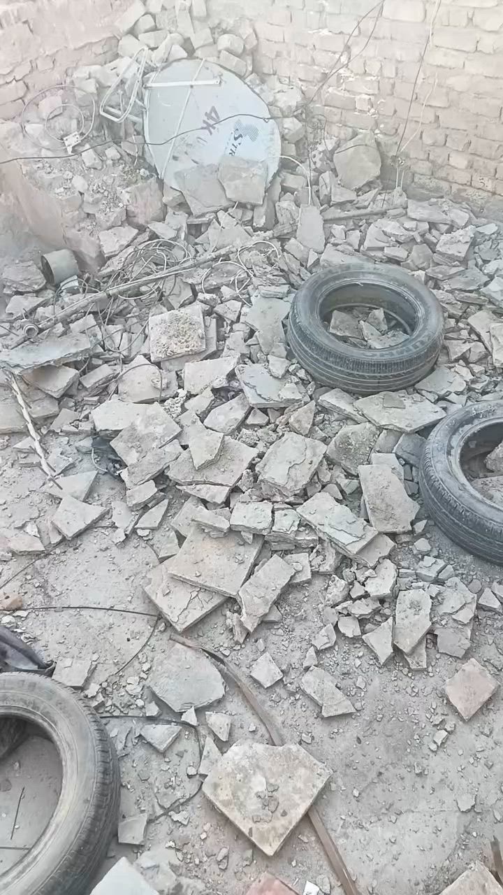 كادر تفليش وقلع ارضيه تكشير جدران تنظيف بيوت 
*********** متواجد واتساب وماسنجر فقط
