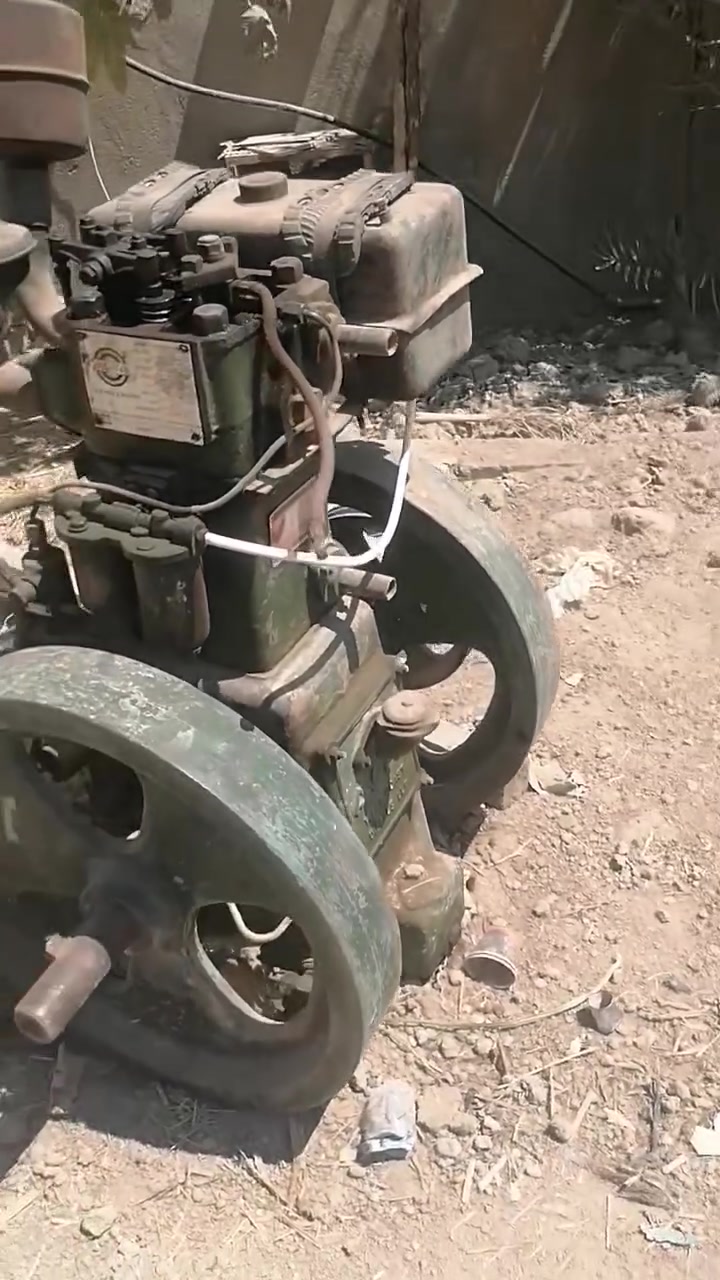 السلام عليكم مولود أم القيش للبيع ***********
