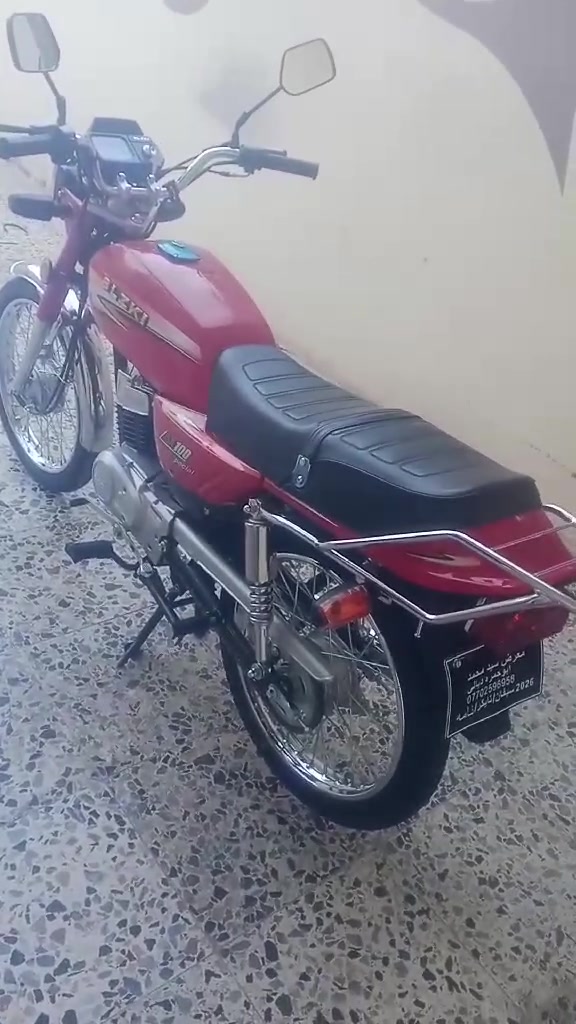 سلام عليكم دراجه سوسكي امزت خبط البيع موديل 26صار 8ايام من نازله رنبه بعدهه على سحك الشراي 
يتصل ويدلل ***********
مكاني ديالى الخالص
