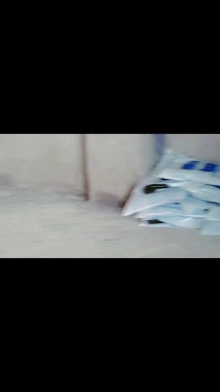 سلام عليكم البيع متاح انواع التايرات 24 و22 / في كربلاء معمل الغانمي تصال على هاذه الرقم ***********
