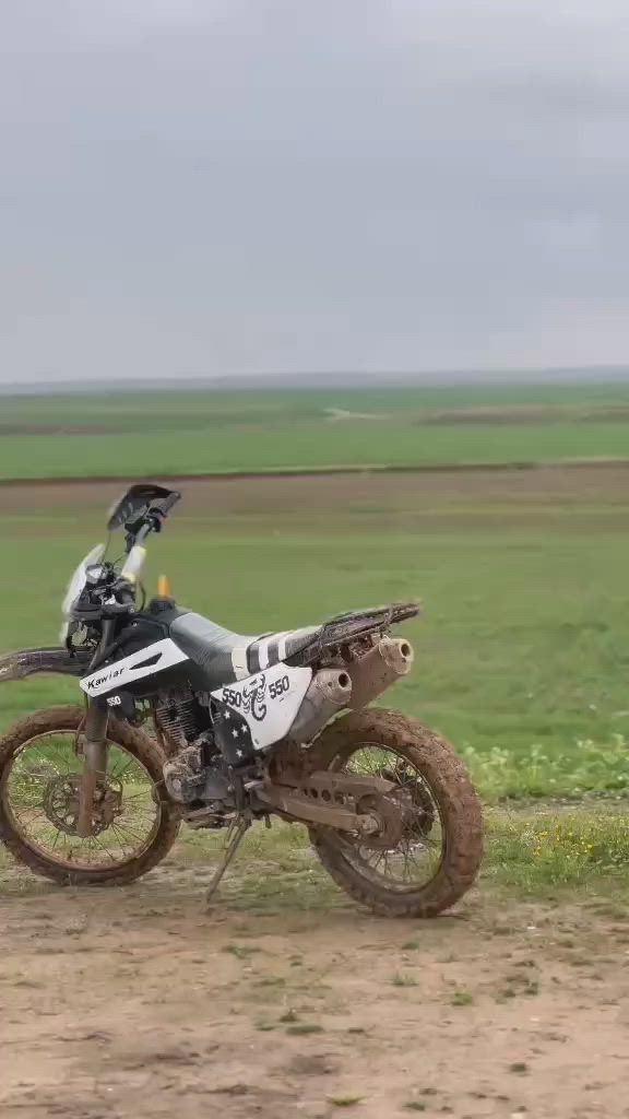 سلام عليكم ففاز لبيع فقط موديل ٢٠٢٤. باب اول شرط نضافه  ونصبه ماطور كل شي بلادي برغي ما مفكوك منو  محرك ٢٠٠


**إذا كنت صاحب هذا الإعلان وتريد حذفه لأي سبب، رجاءا أرسل رسالة إلى الدعم الفني**