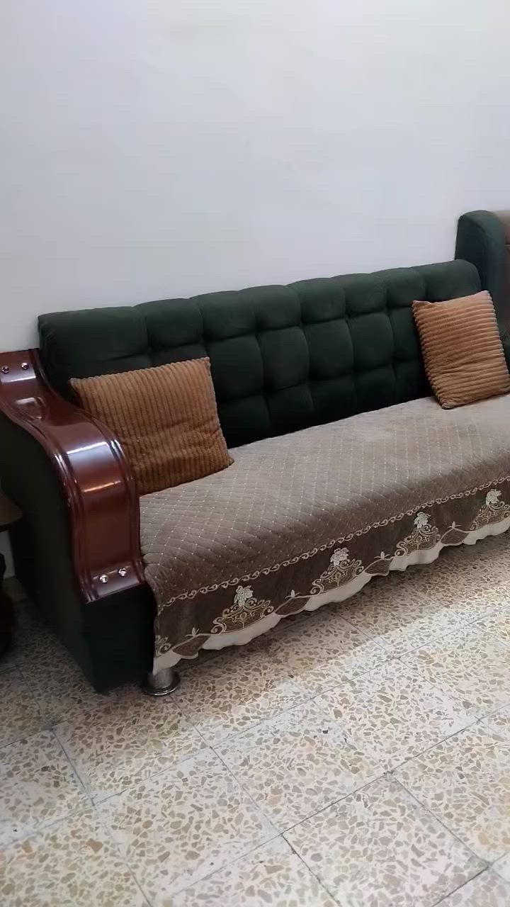 ديوان حطاطه مع كرسين اضافي مع كوشاته رايدته ب400


**إذا كنت صاحب هذا الإعلان وتريد حذفه لأي سبب، رجاءا أرسل رسالة إلى الدعم الفني**