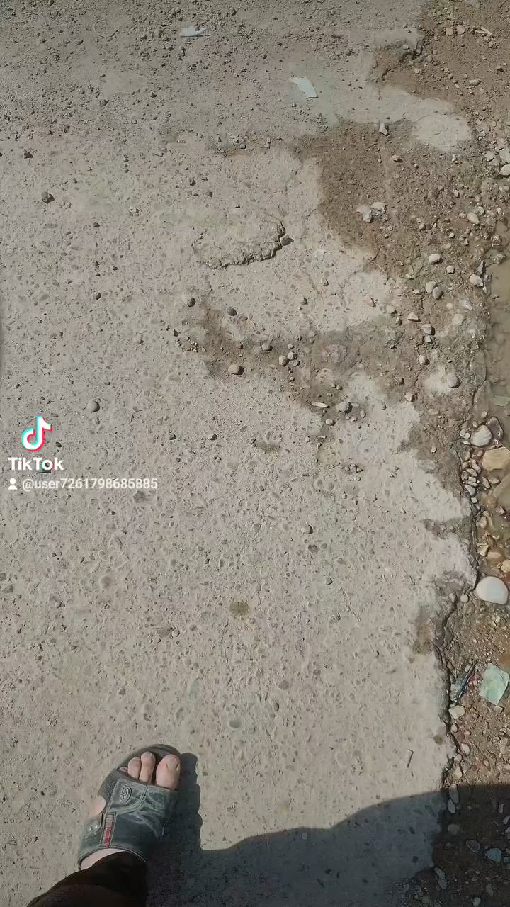 السلام عليكم اخوان.
بيت للبيع في منطقة الرئاسه بلزراعي نهايه شارع 20 المساحه 100م طابق واحد.
بناء جديد درجه اولى للاستفسار مراسله الصفحه او الاتصال ***********@
