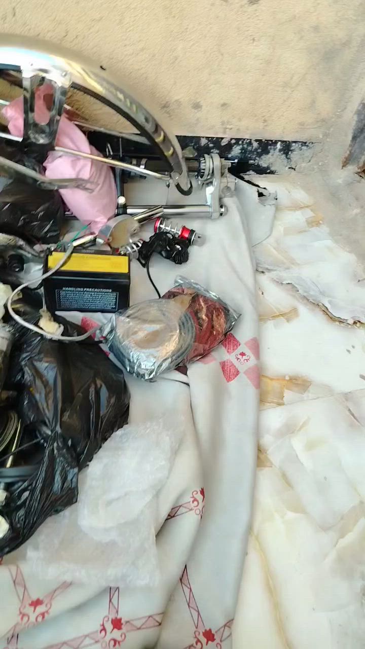 السلام عليكم غراض دراجه إيراني غراض كلها جديده بدون زحمه حجز ماعندي ولا تكلي ضملي هاي وباجر اجيك تريد تعال اخذ لا حجز ولا شي مكاني حي الحسين الجديد


**إذا كنت صاحب هذا الإعلان وتريد حذفه لأي سبب، رجاءا أرسل رسالة إلى الدعم الفني**