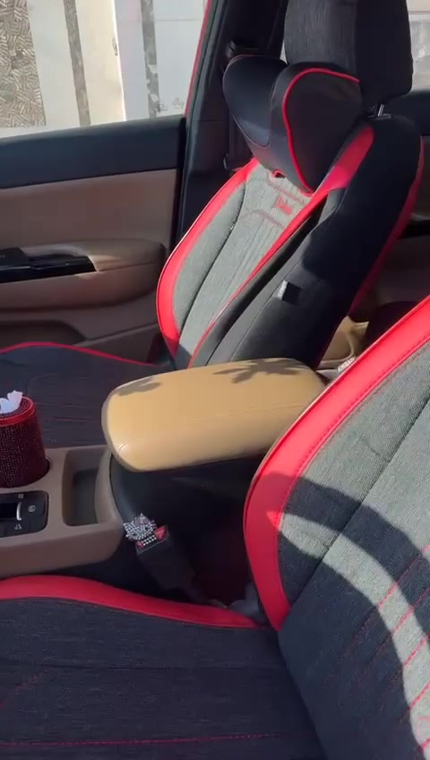 🚗 للبيع – كيا سبورتج GT-Line 2020 (فل مواصفات)
* الموديل: 2020
* الفئة: GT-Line (فل مواصفات)
* ناقل الحركة: أوتوماتيك
* الممشى: (36378KM)

المواصفات:
✅ فتحة سقف بانوراما
✅ شاشة كبيرة مع Apple CarPlay / Android Auto
✅ كاميرا خلفية + حساسات أمامية وخلفية
✅ تشغيل بصمة + دخول ذكي (Keyless)
✅ مقاعد جلد
✅ مقود متعدد الوظائف
✅ مثبت سرعة
✅ مرايا كهربائية قابلة للطي

حالة السيارة:

* السيارة نظيفة جداً.
* محرك، جير، وشاصي بحالة ممتازة.
* لا تحتاج أي مصروف

💰 السعر: (210$) (شدتين و عشره ) 

📍 الموقع: (كربلاء)

📞 للاستفسار: ( *********** )
+ ضربتها في الخلف و ضربه باب 
 تصليح ما مبدل اي شي

