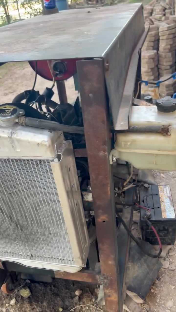 مولدة كابوتا D905  ثلاثة بستم راس توليد ١٠ Kv  الموقع ميسان مجر الكبير للاتصال او الواتساب ***********

