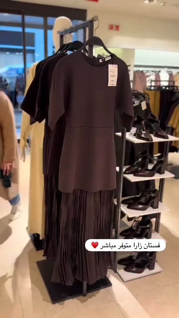 فستان زارا توفر توصيل مباشر
قياسات S , M , L
السعر 55 الف


**إذا كنت صاحب هذا الإعلان وتريد حذفه لأي سبب، رجاءا أرسل رسالة إلى الدعم الفني**