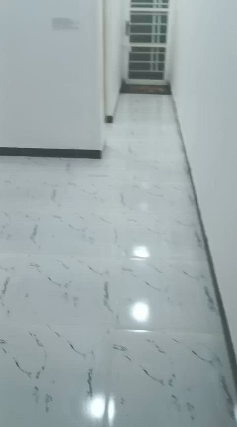 السلام عليكم بيت مساحه 100طابو سند 25 مكان ابو غرق حي هيثم الجبوري كهرباء ماء تبليط خدمات كامله للاستفسار الاتصال او مرسله صفحه ***********//
***********واتساب
