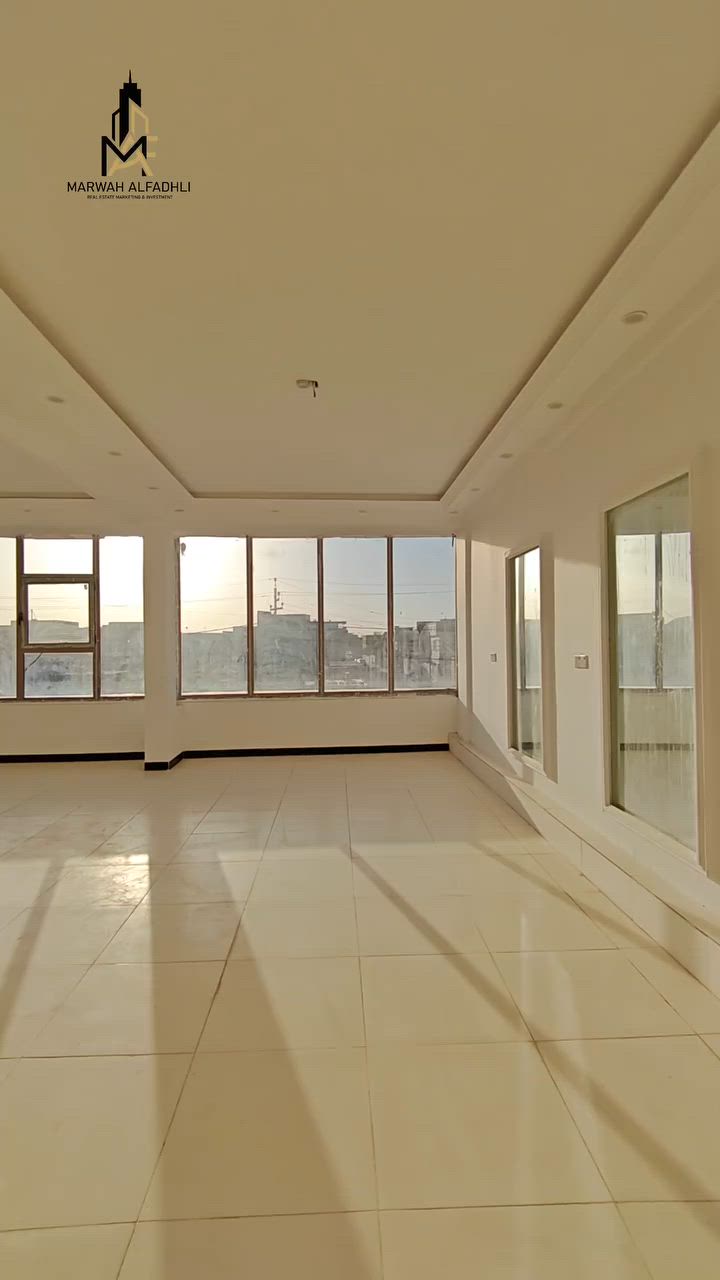 🏢 بناية للبيع – المهندسين / شارع صيدلية أور 🔥

📍 على الشارع العام الرئيسي مباشرة
📍 موقع استثماري وتجاري مميز

📐 المساحة الكلية: 1216 متر

---

✨ تفاصيل البناية:

✔️ 6 محلات مؤجرة بالكامل
✔️ مدخلين مستقلين
✔️ مدخل خلفي يصعد مباشرة إلى الجَم في الطابق الثاني
✔️ كراج صغير
✔️ مخرج طوارئ

---

🏢 الطابق الأرضي:
✔️ قاعة أعراس

🏢 الطابق الأول:
✔️ صالون كبير
✔️ قاعة بدلات
✔️ استوديو تصوير
✔️ قاعة أعراس نسائية

✔️ مصعد خاص
✔️ درج مخصص للقاعة

---

💥 عقار استثماري متكامل يحتوي على عدة مصادر دخل ومشاريع قائمة ضمن موقع حيوي ومطلوب

📩 للتفاصيل والاستفسار:
📞 ***********

⚠️ الجزء الاول للبناية منشور في وقت سابق 

#البصرة #المهندسين #شارع_صيدلية_أور #بناية #للبيع استثمار محلات قاعة_اعراس عقار عقارات_البصرة basra iraq
