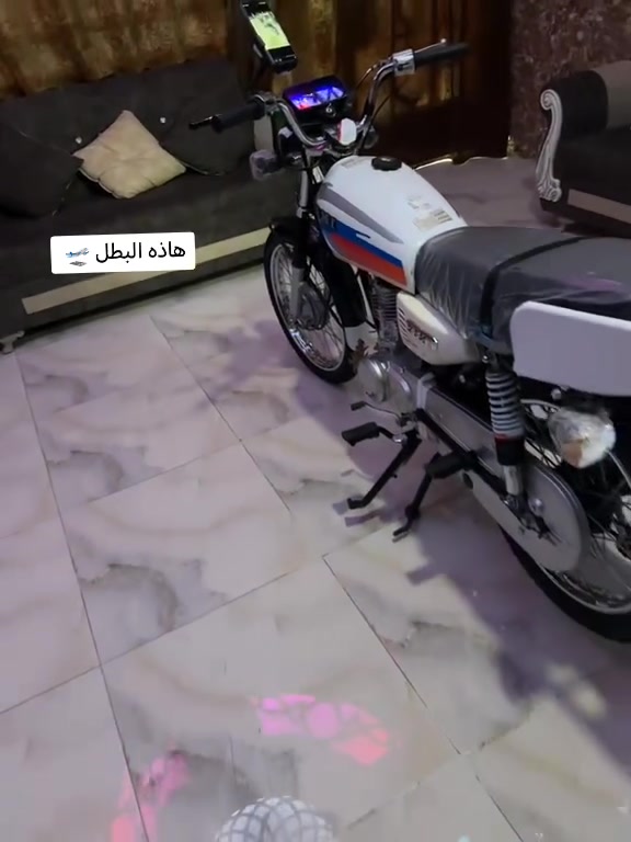 سلام عليكم دراجة نامه كامله كلة شغالة مديل 27  مكفوله مكينه نتنس صلي اول تبديلته دهن الدراجه جديده حيل  الدراجه اني بدلته المكينه الن النتنس كويه
مكاني حله سياحي منطقته الرواشد السعر 825 وبيه مجال حك الجيه الرقم ***********
بدارت ابو ناصر 👍🏻
