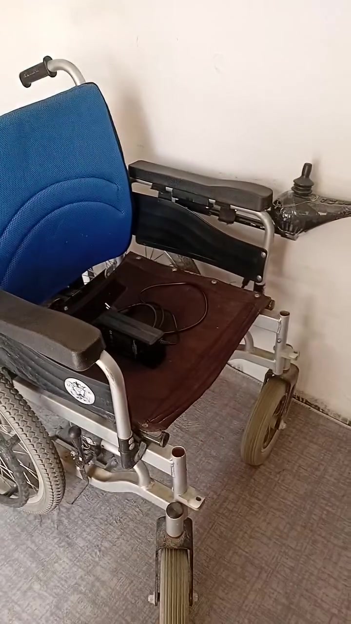 اللبيع سعر ٢٢٥ الف مكانهه سليمانية *********** نضيفه
