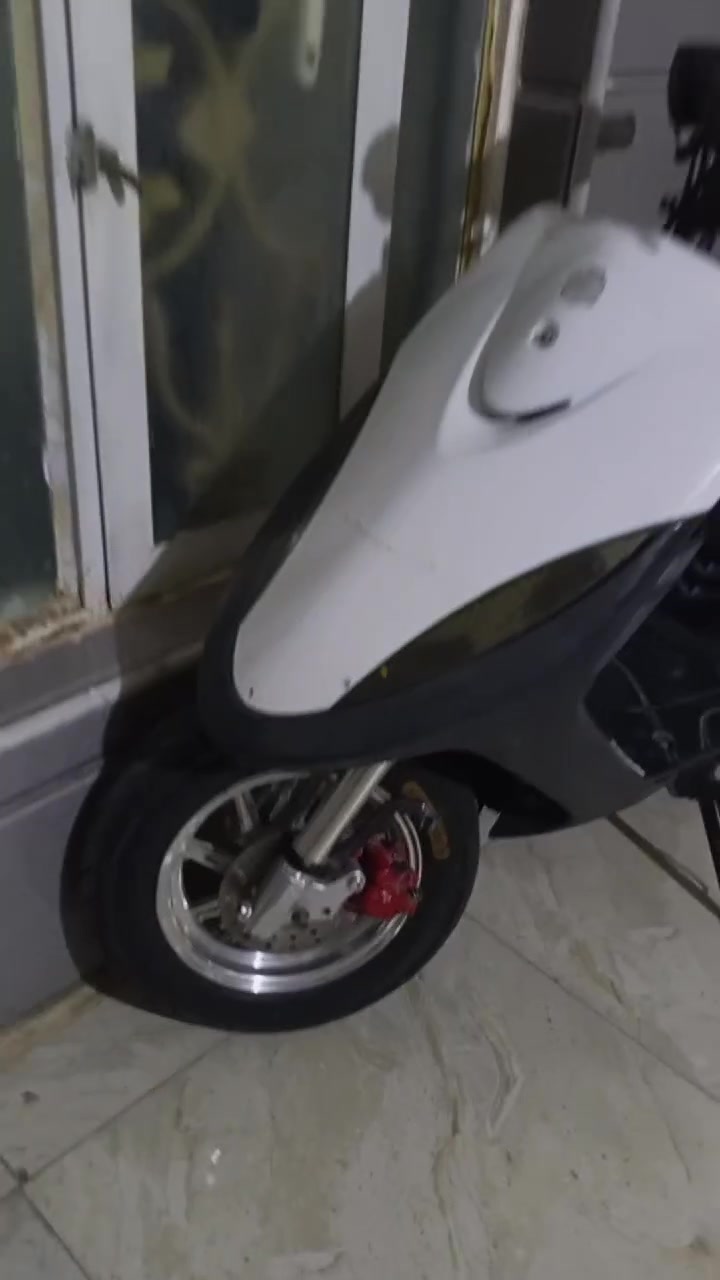 سلام عليكم دراجه ماكس عدله البيع بيه وياله وره و كدام رياضي و دبلات كدام رياضي و صالنصه رياضي. بيه شيال رياضي ويدات رياضي  شلعه و معدله فول بوشه 49 بلاد كهربائيات كامله *********** الستفسار ع رقم
