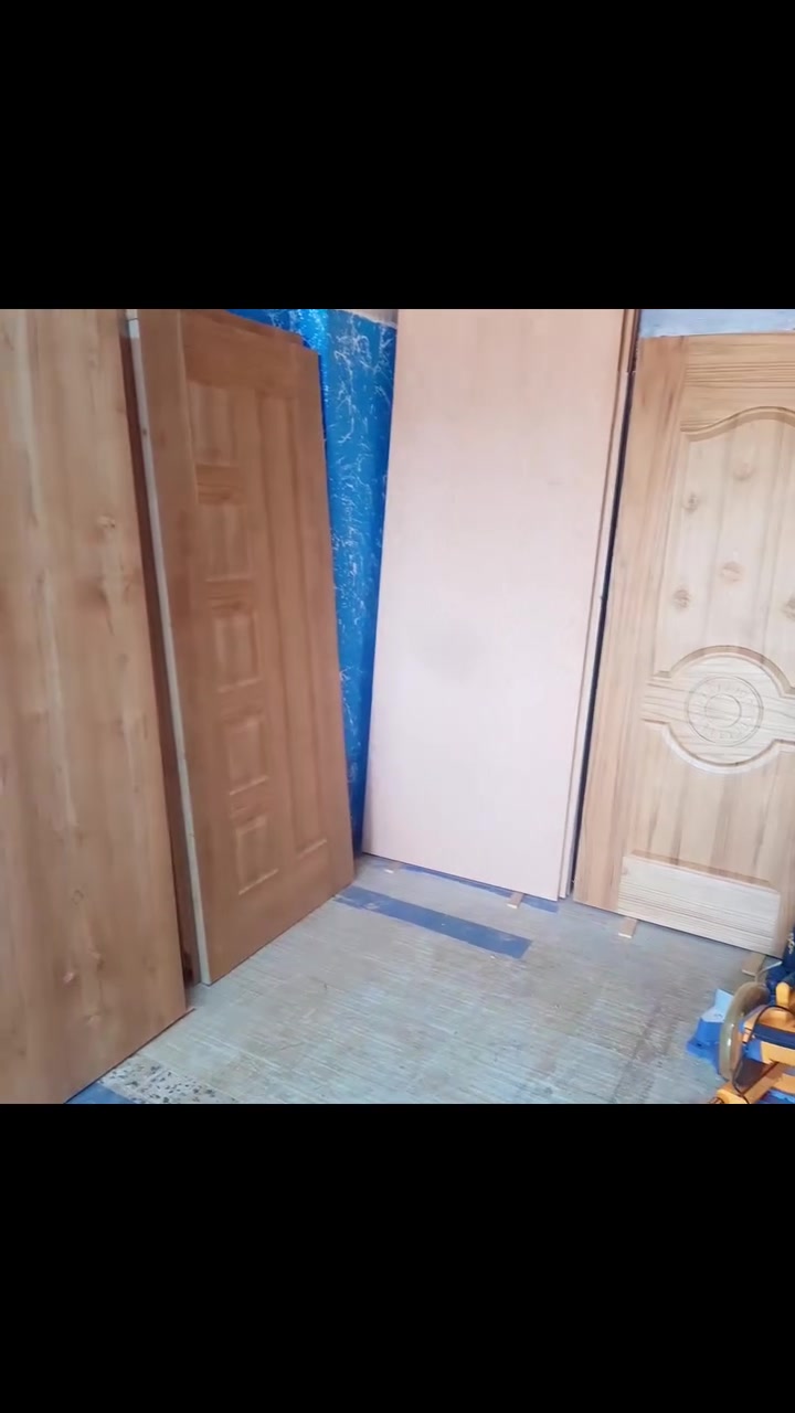 بسم الله الرحمن الرحيم 
وجبه ابواب 
ساده+طبع+سنديان امريكي
من قبل معمل السنديان للاثاث المنزلي 
لعمل كافه اعمال النجاره #ابواب #دواوين_صاج #غرف_نوم
للإستفسار الاتصال ع الرقم او مراسله الواتساب 
***********

