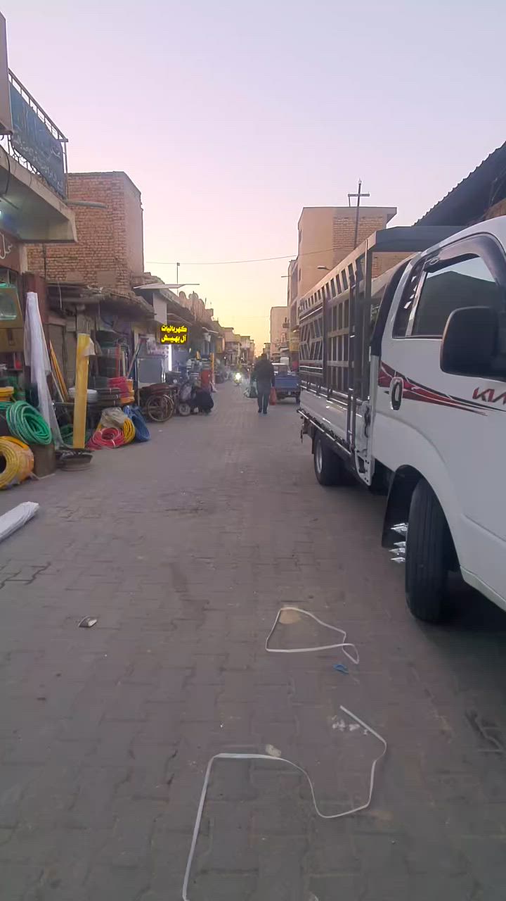 عقار تجاري للبيع المساحة ١٩٢ م واجهة ١٠م مجاور ركن ثاني عقار عن الشارع الرئيسي للسوق الكبير المكشوف مجاور شارع النخالة قرب كهربائيات الحاج سعد غازي هيل.
____________

للاتصال::

***********
***********

_______________

مراجعة ::

مكتب السلام للعقارات 
#تقاطع__الشعبية #مقابل__صيدلية__الاقصى
_____________________________________
