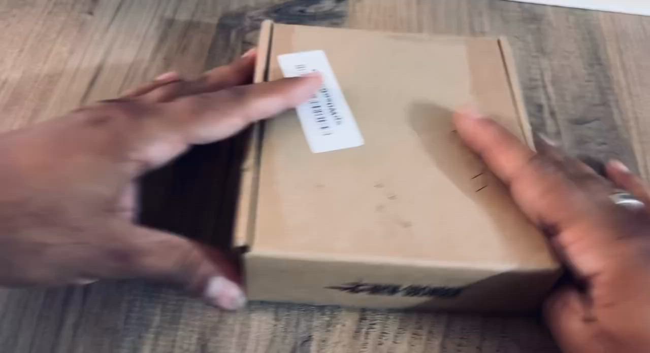 ميزان بومبر ميني ( MHW-3BOMBER Cube 2.0 Mini )الاحترافي
مناسب للتقطير والاسبريسو
صغير الحجم يوضع بسهولة تحت البورتفلتر
تايمر احترافي مع الصب (سمارت مود)
بطارية ليثيوم 
شاحن تايب سي 
دقة 0.001
مقاوم للماء

***********
